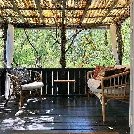 Classic Black And White House With Personal Style Vig